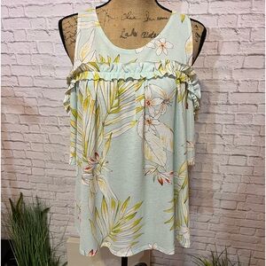Lauren Conrad floral light colored cool top size large
